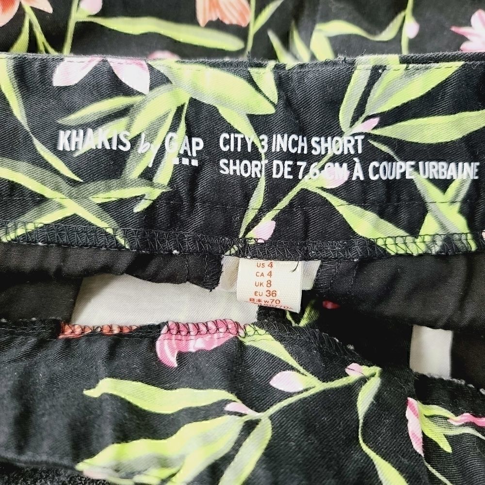 GAP 3" Fun Floral Shorts - Picture 4 of 5
